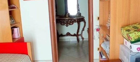 Квартира с 3 комнатами в Криспьяно, Италия № 110622 19