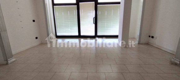 Коммерческая недвижимость с 2 комнатами в Польяно Миланезе, Италия № 164434 4