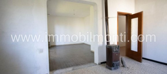 14غرفة منزل في Mombaldone, Italy رقم 38018 13