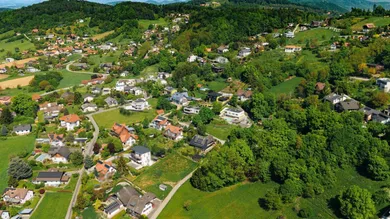  قطعة أرض في Seiersberg-Pirka, Austria رقم 209022