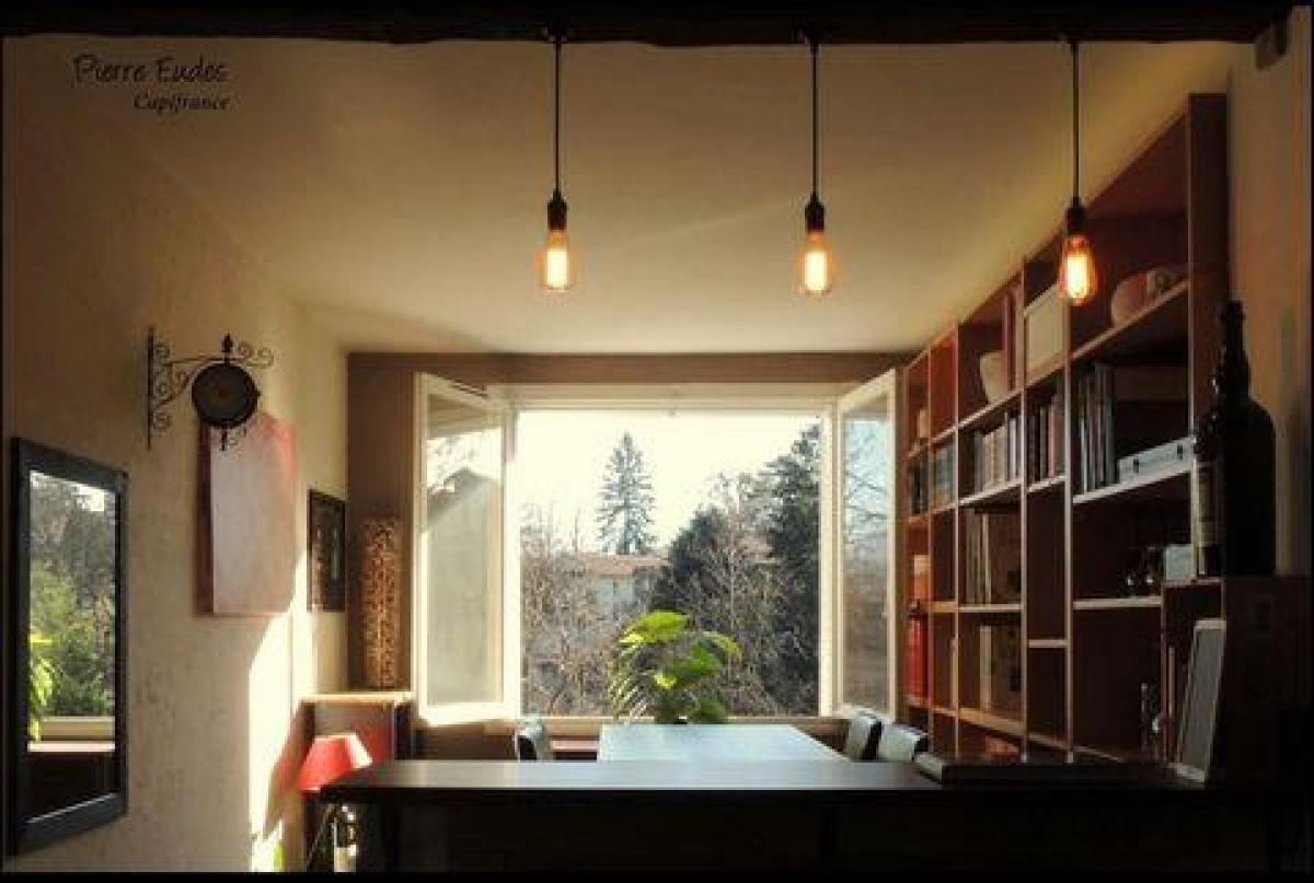 Studio à condo à Voiron, France No. 30726