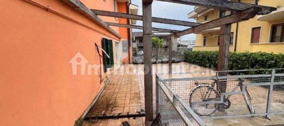 3 bedrooms Apartment in Belfiore, Italy No. 380243 4
