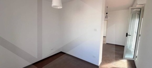 3-salle Penthouse à Bari, Italy No. 17544 12