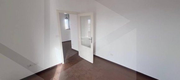 3-salle Penthouse à Bari, Italy No. 17544 13