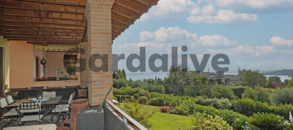 6 rooms Apartment in Padenghe sul Garda, Italy No. 153582 9