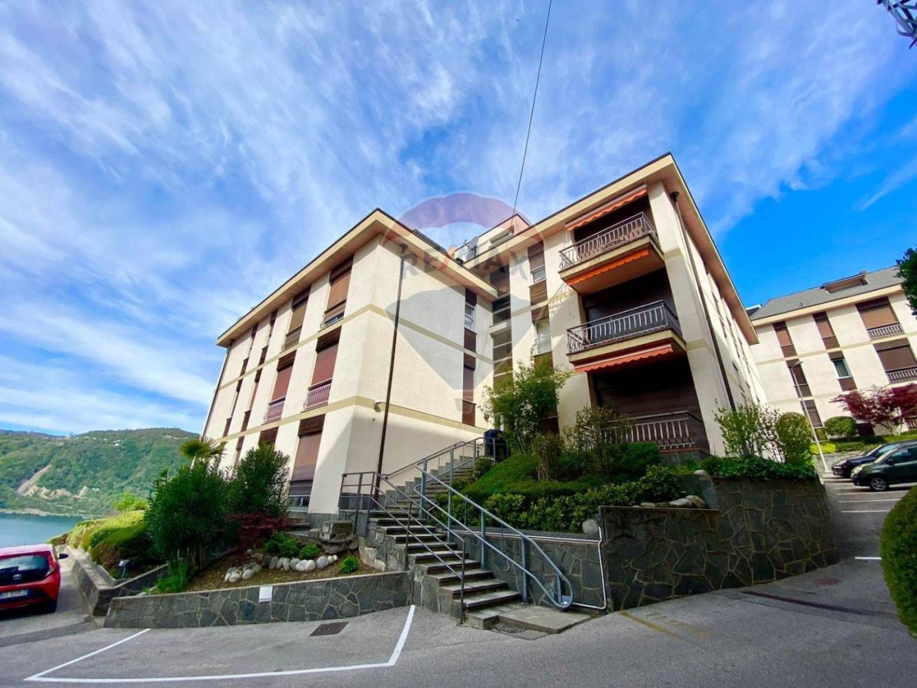 2 bedrooms Apartment in Campione d'Italia, Italy No. 83447