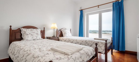 Дом с 3 спальнями в Фош ду Арелью, Португалия № 127375 7