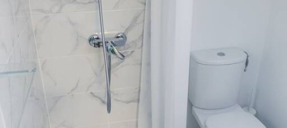 3 bedrooms House in Le Bouscat, France No. 355787 9