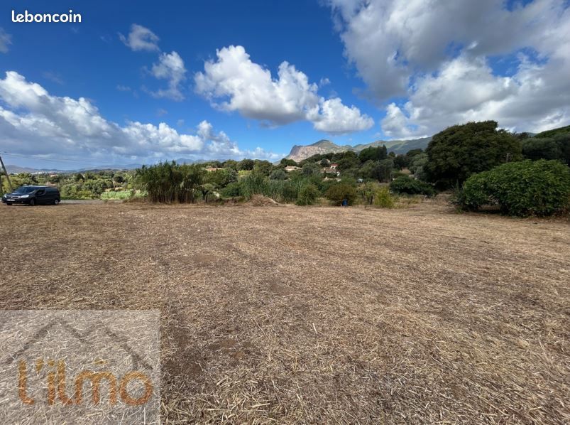 Terrain à Peri, France 1300m² No. 355889