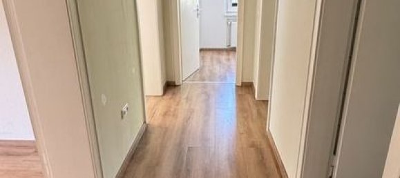 3-salle Appartement à Dusseldorf, Germany No. 7803 18