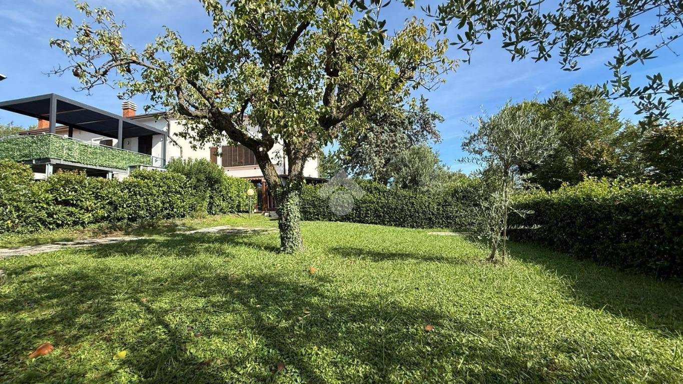 2 rooms Apartment in Desenzano del Garda, Italy No. 340502