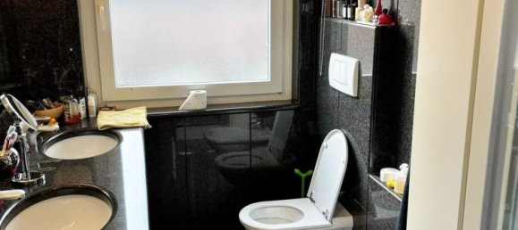 2-salle Appartement à Trentino-Alto Adige, Italy No. 220189 3