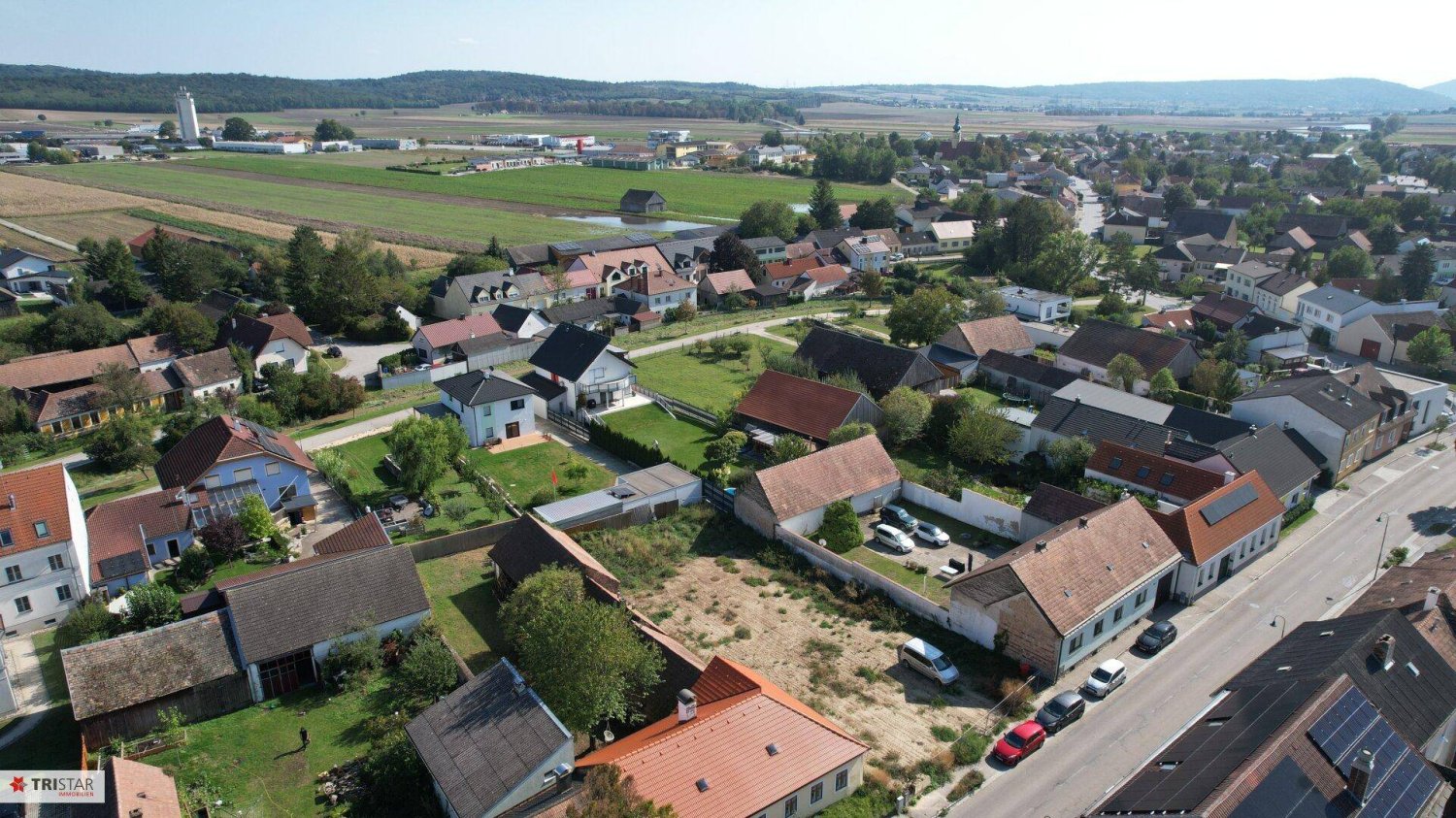 880m² Land in Harmannsdorf, Austria No. 48064