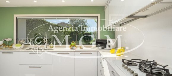 10 rooms Villa in Bientina, Italy No. 72631 23