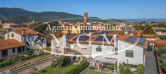 10 rooms Villa in Bientina, Italy No. 72631 48