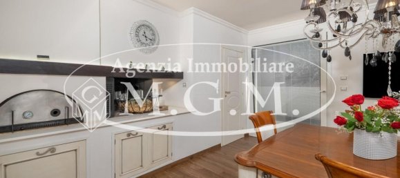 10 rooms Villa in Bientina, Italy No. 72631 18