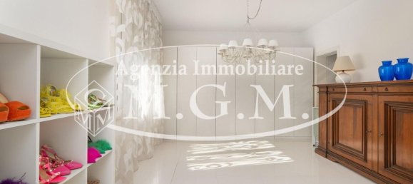 10 rooms Villa in Bientina, Italy No. 72631 40