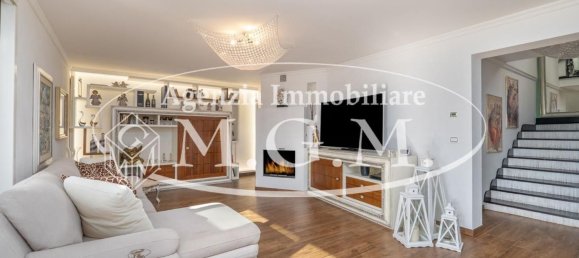 10 rooms Villa in Bientina, Italy No. 72631 11