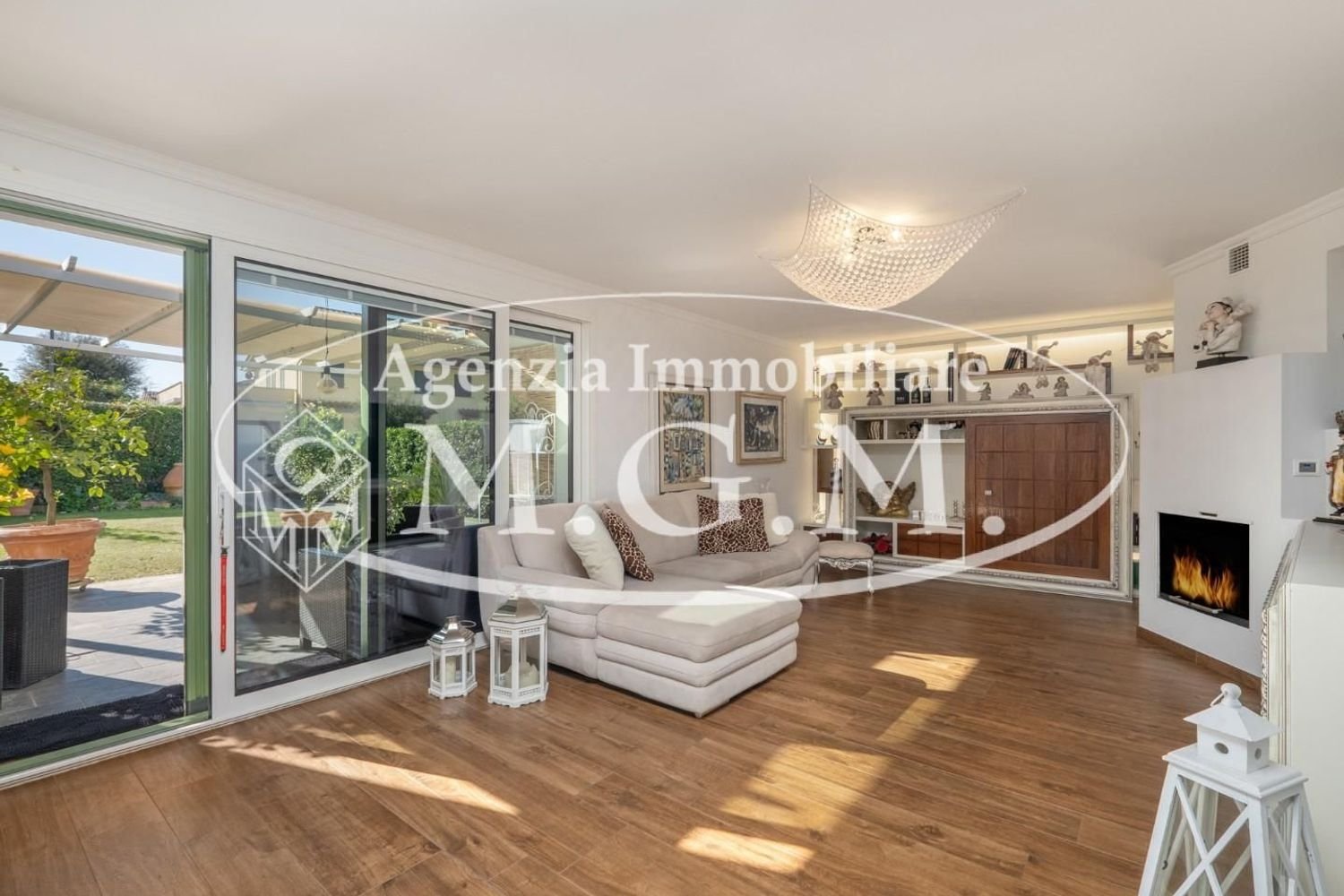 10 rooms Villa in Bientina, Italy No. 72631