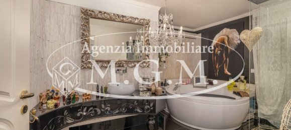 10 rooms Villa in Bientina, Italy No. 72631 27