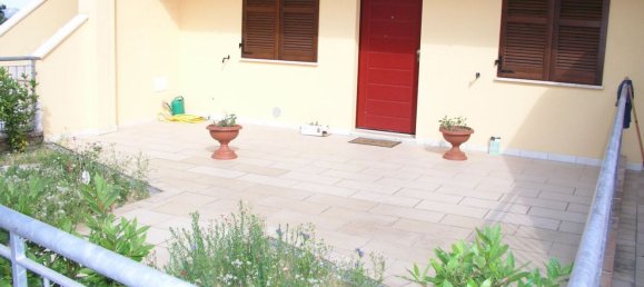 Квартира с 2 комнатами в Сарнано, Италия № 190692 3