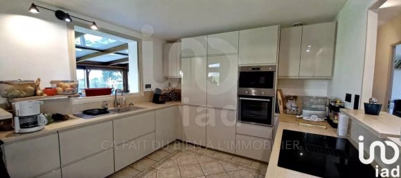 5 chambres Maison à La Couture-Boussey, France No. 288276 9