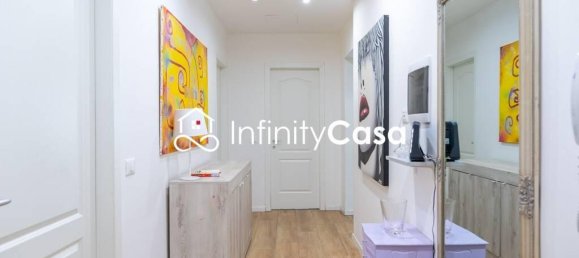 3-salle Appartement à Verona, Italy No. 40431 25