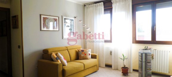 2 bedrooms Apartment in Cento, Italy No. 54486 7