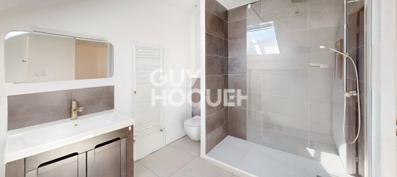 4 bedrooms House in Chambery, France No. 348418 7