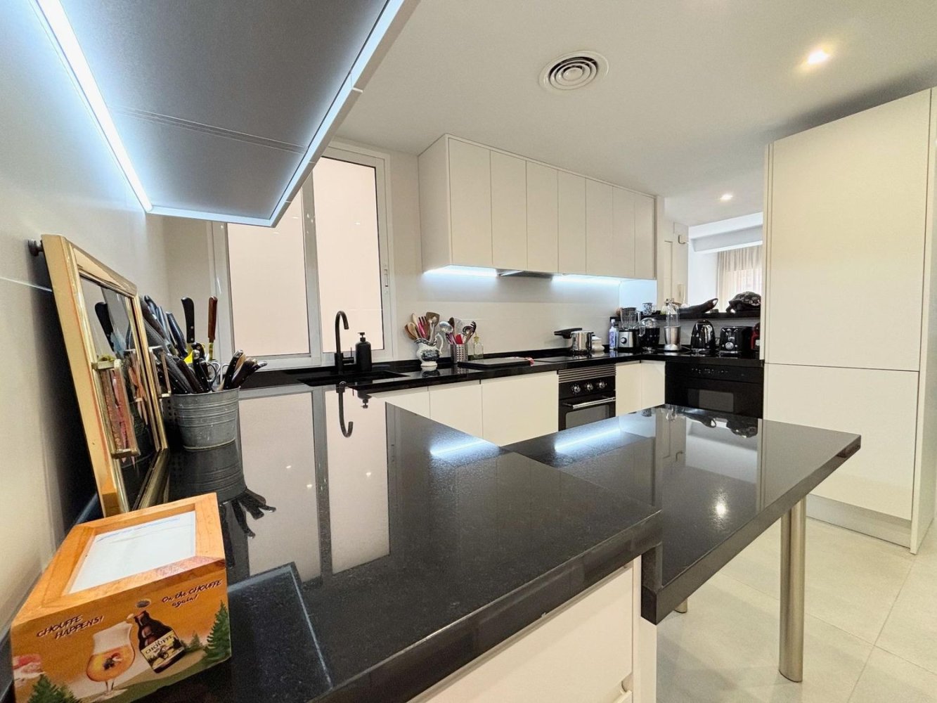 2 bedrooms Apartment in Alicante, Spain No. 245473