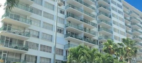 1 غرف نوم عقار تجاري في Miami, الولايات المتحدة رقم 614286 19