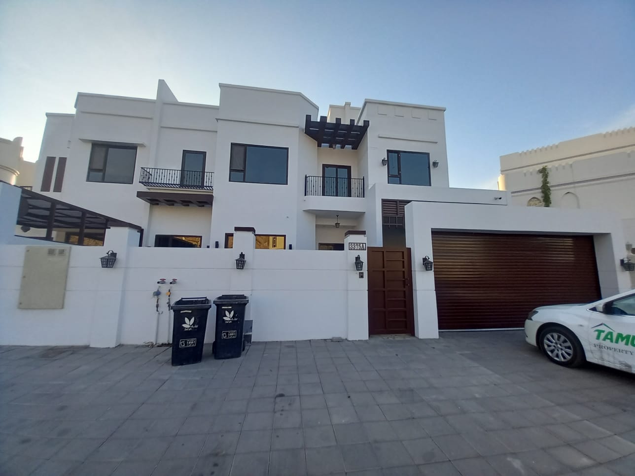 6 bedrooms Villa in Muscat, Oman No. 1313