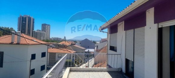 6 bedrooms House in Figueira da Foz, Portugal No. 35991 3