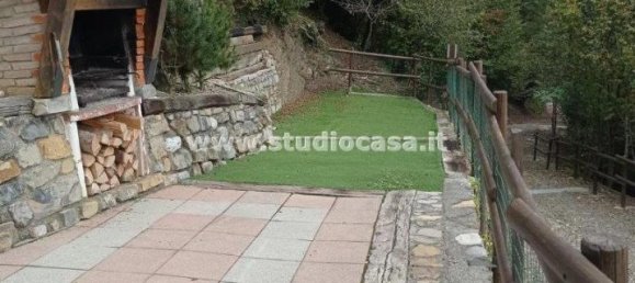 3 rooms House in Val Brembilla, Italy No. 168488 10