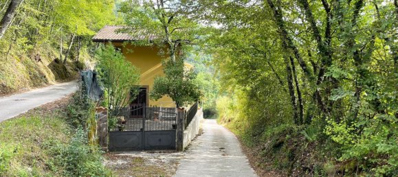 5 bedrooms House in Alvito, Italy No. 380417 24