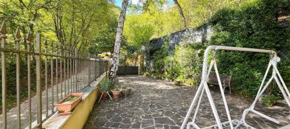 5 bedrooms House in Alvito, Italy No. 380417 3