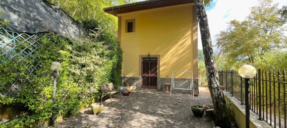 5 bedrooms House in Alvito, Italy No. 380417 2