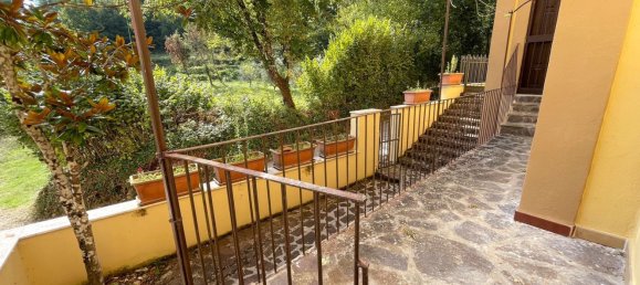 5 bedrooms House in Alvito, Italy No. 380417 11