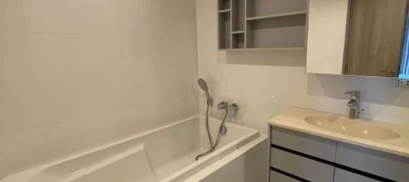 Apartamento com 1 quarto em condomínio em Watthana, Thailand N.º 4600 4