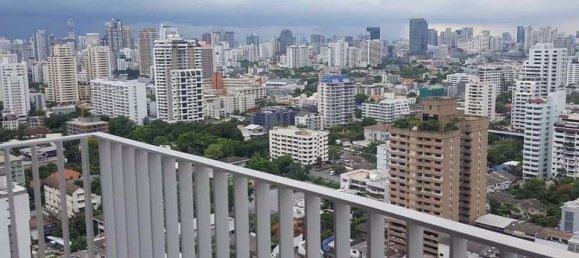 Apartamento com 1 quarto em condomínio em Watthana, Thailand N.º 4600 6