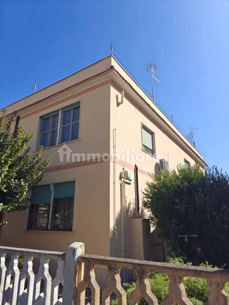 Квартира с 1 спальней в Фьюмичино, Италия № 391011