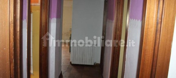 130m² Commercial property in Borgo a Mozzano, Italy No. 320887 12
