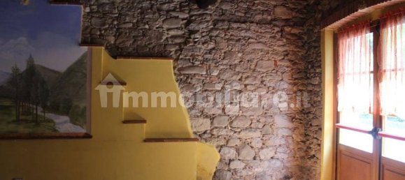 130m² Commercial property in Borgo a Mozzano, Italy No. 320887 6