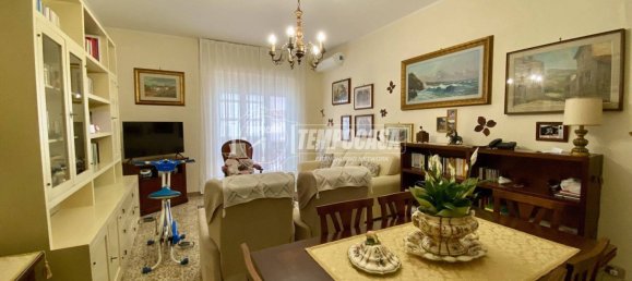 Apartamento de 1 dormitorio en Massa, Italy No. 213067 3