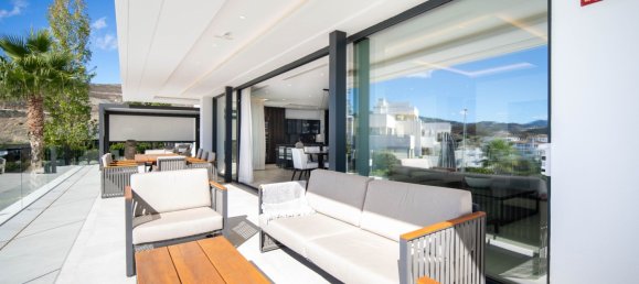 4 bedrooms Villa in Marbella, Spain No. 55976 10