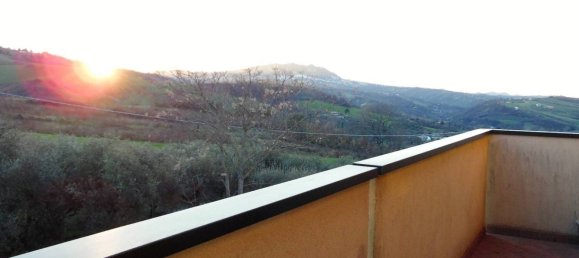 Квартира с 2 спальнями в Монтескудо Монте Коломбо, Италия № 213267 11