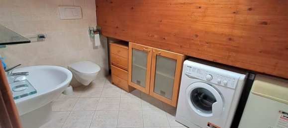 2-salle Appartement à Mirandola, Italy No. 308149 17