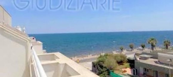 Duplex de 4 divisões em Bari, Italy N.º 270700 31