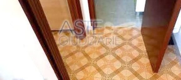 Duplex de 4 divisões em Bari, Italy N.º 270700 25