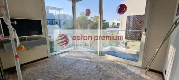 Вилла с 4 спальнями в The Sustainable City, ОАЭ № 64486 16